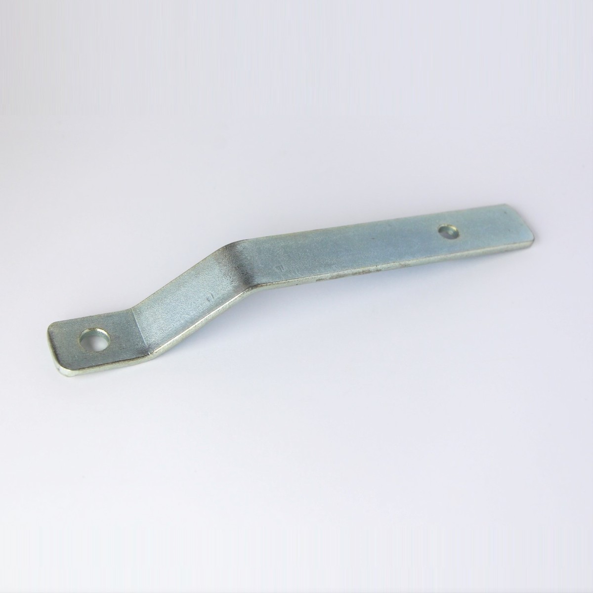 Front number plate bracket for chrome bumper