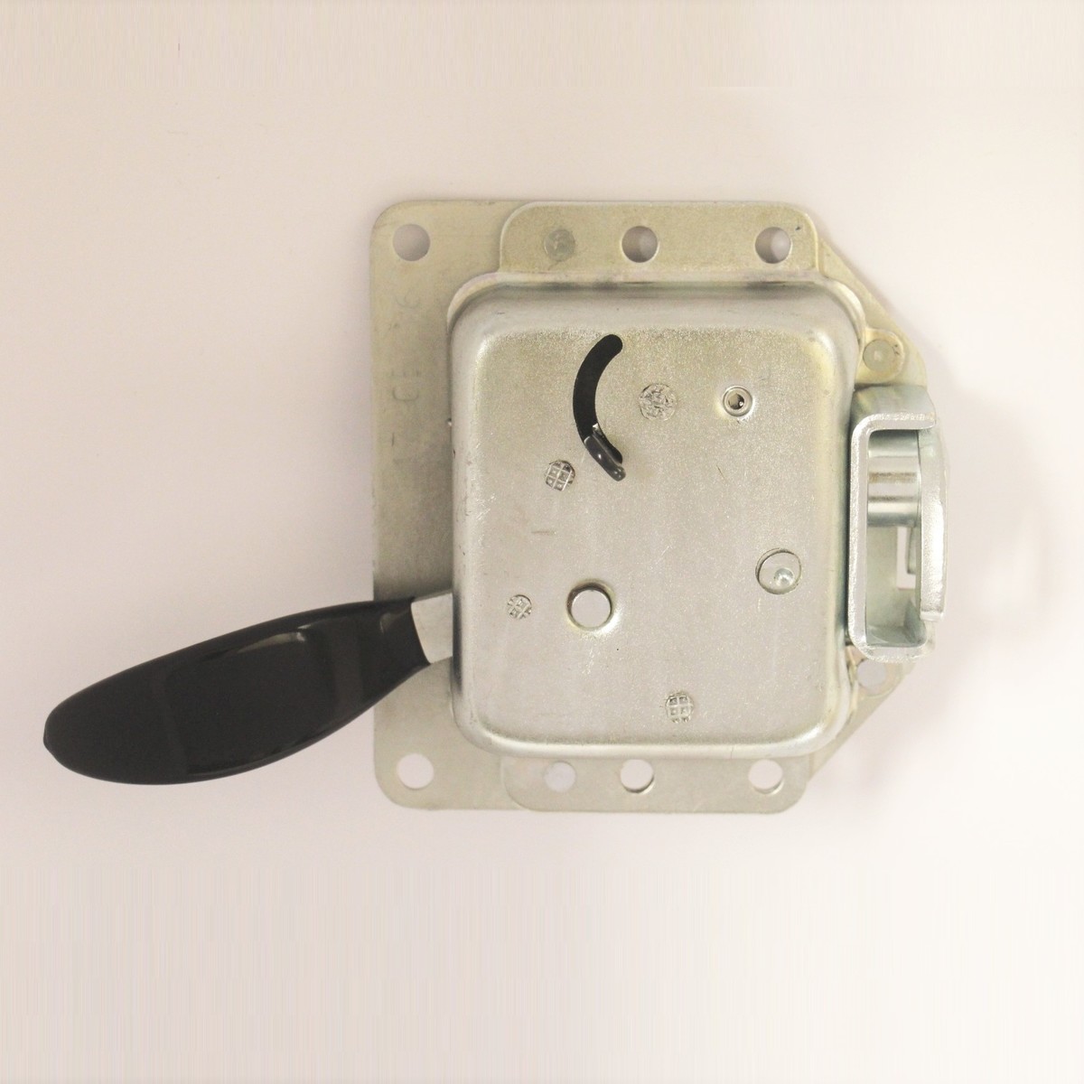 Inner door lock right hand 6/1972-6/86 & 10/1990 on