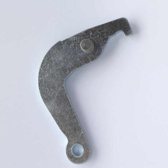 Rear handbrake lever (mounted on brake drum back plate)