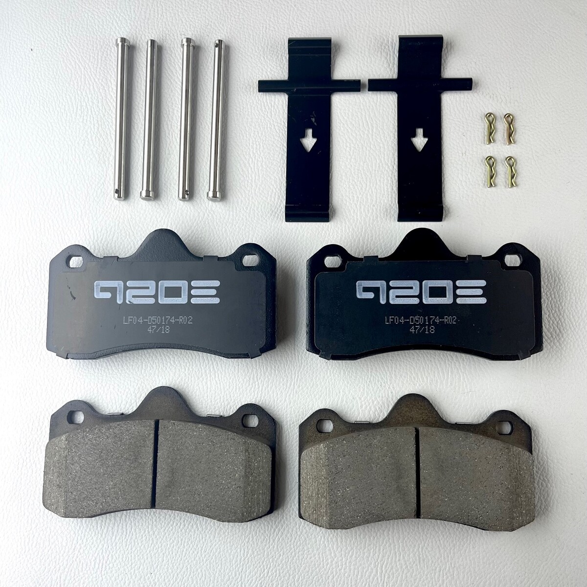 Front brake pad set for Plus Six