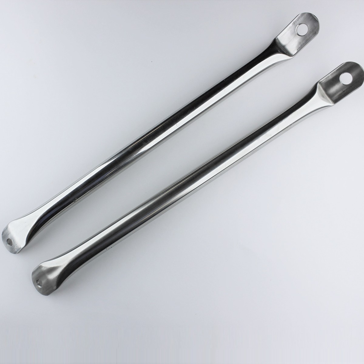 Brake reaction bars in stainless steel