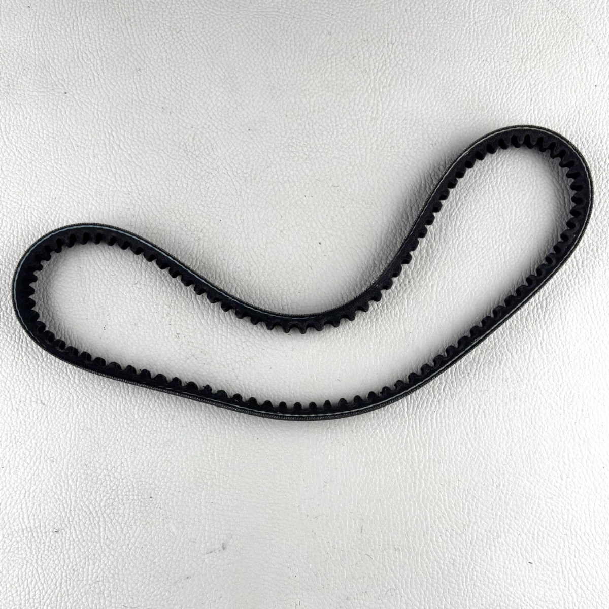 Fan belt 4/4 CVH post 11/1987 (very slightly shorter than COE004)