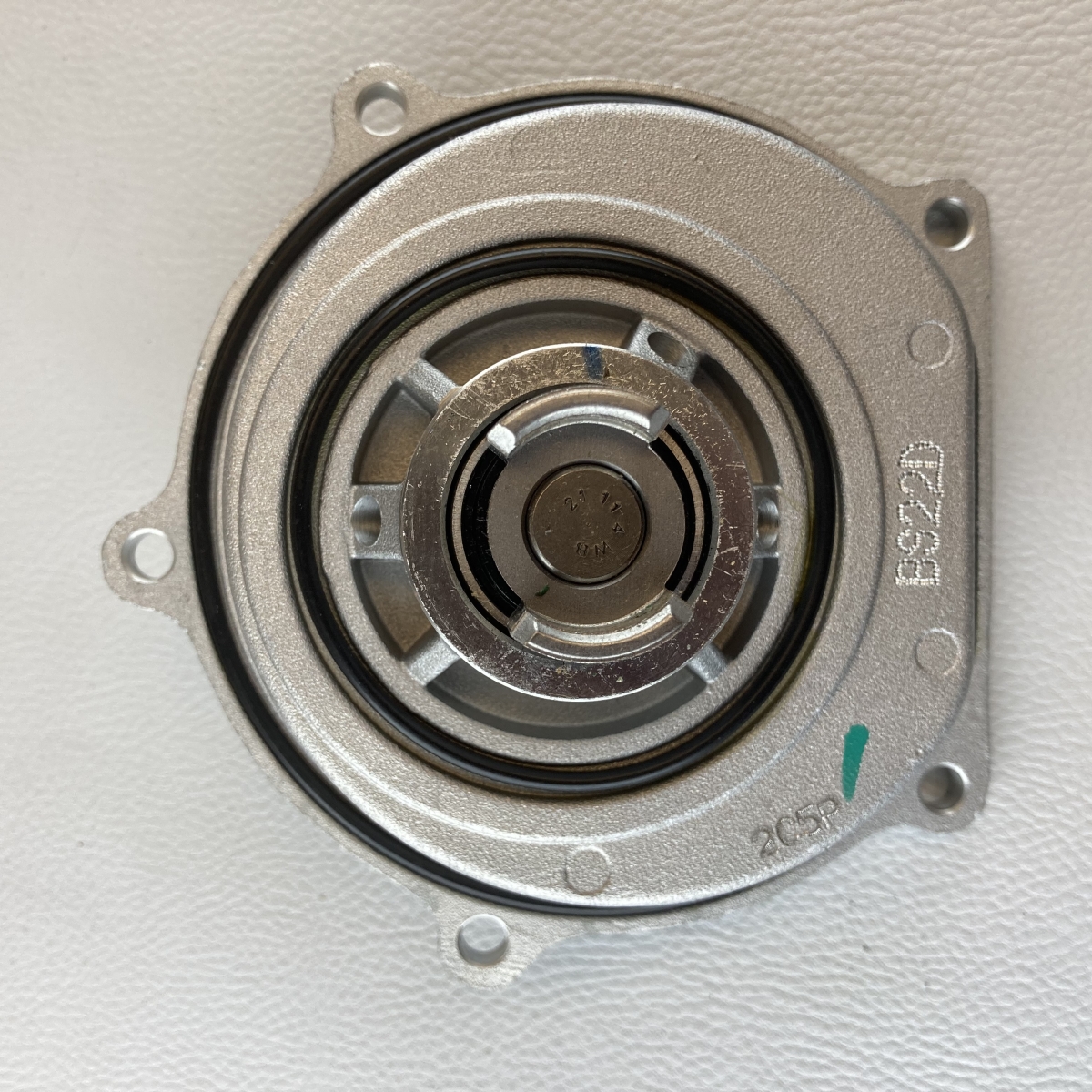 Water pump +4 Rover T16