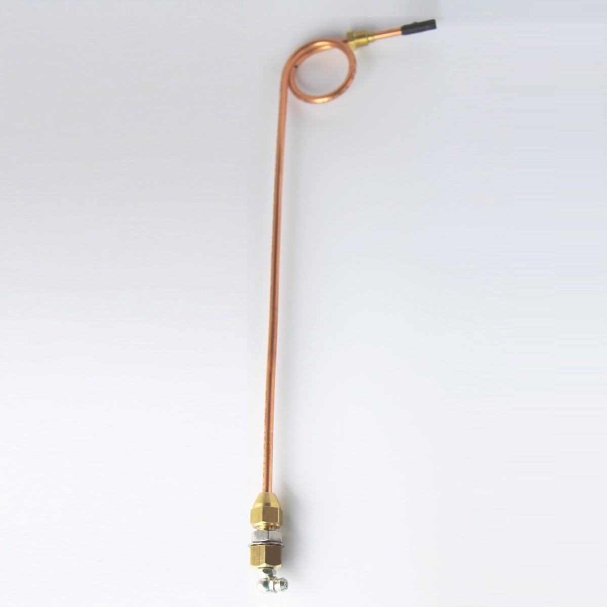 Remote grease nipple and pipe for kingpin