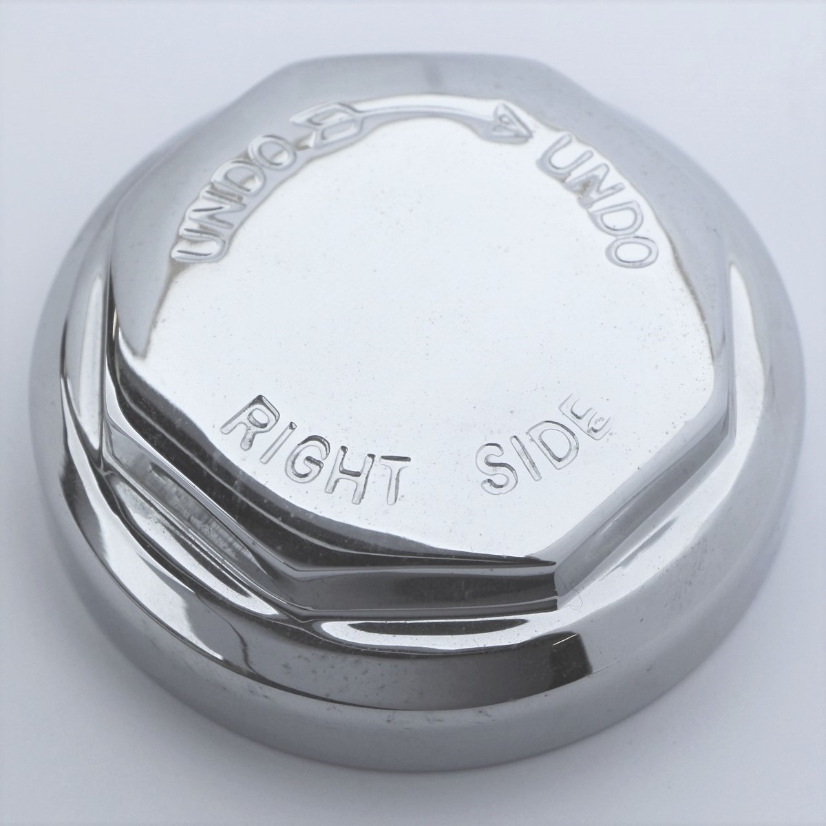 Continental hub nut right