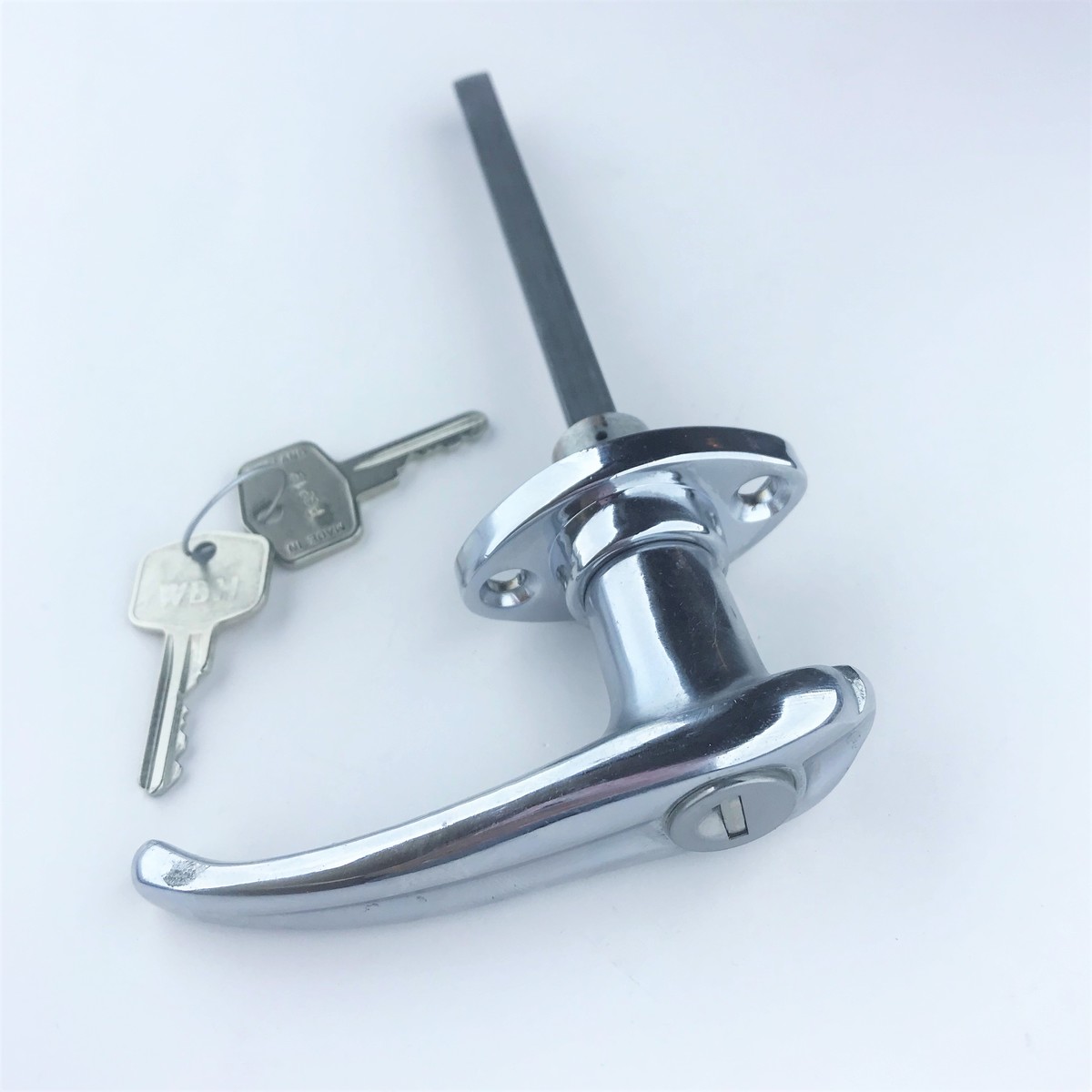 Exterior door handle pre 1972 - locking