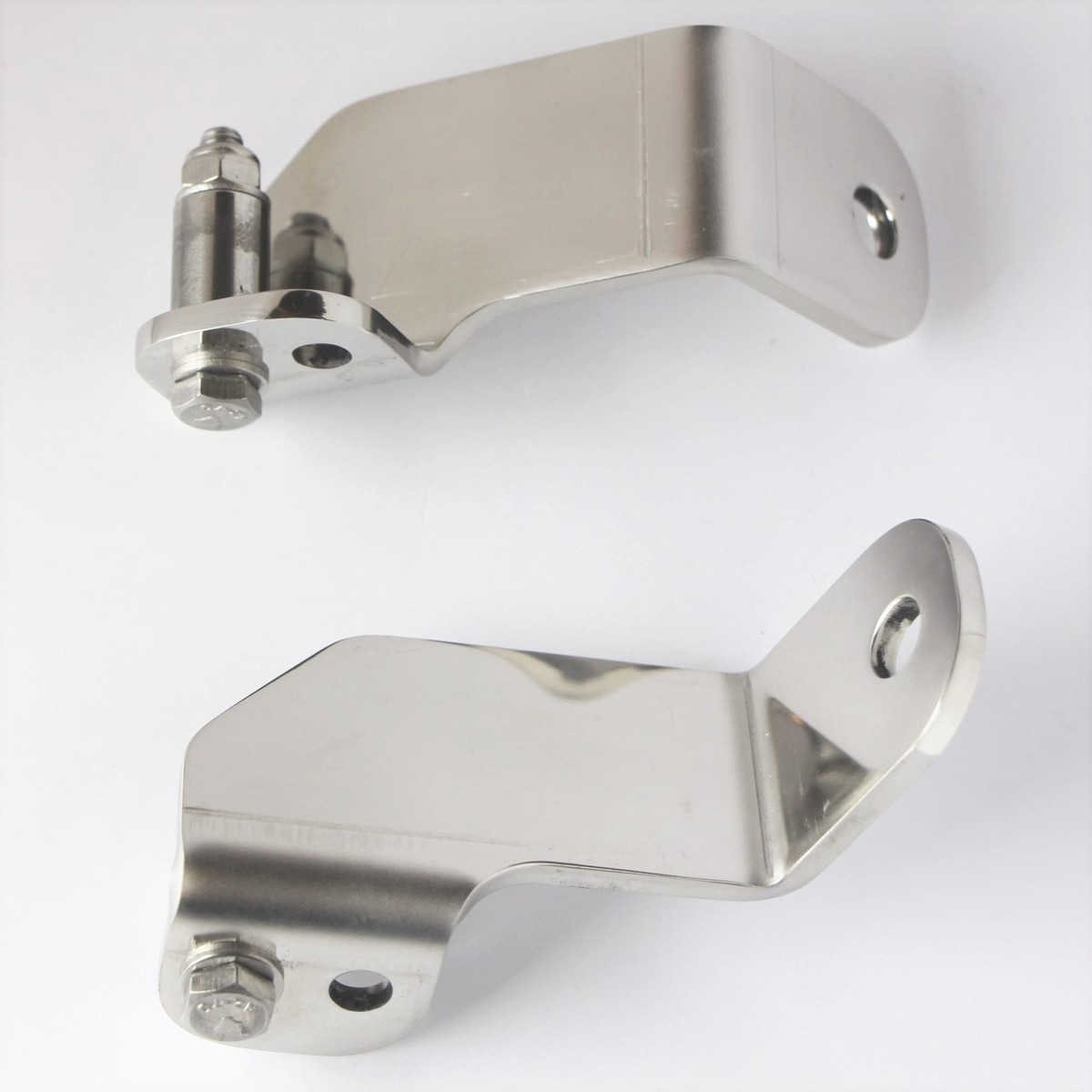 Bracket set for luggage rack to fit 'overrider' cars