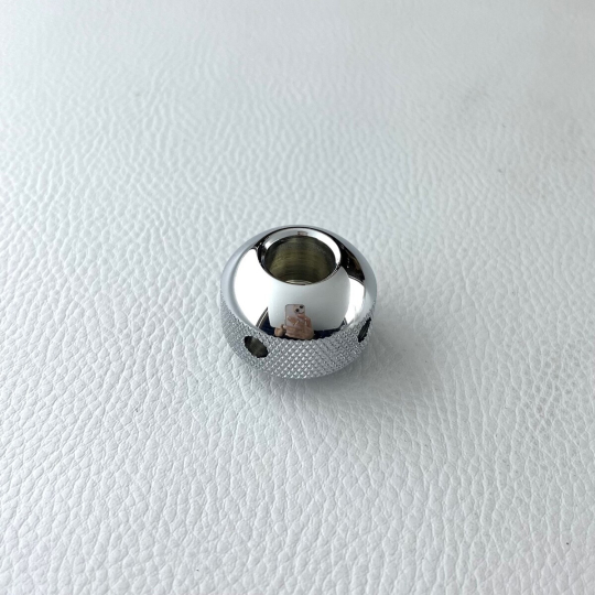 Sidescreen knob for Plus Six and Plus Four