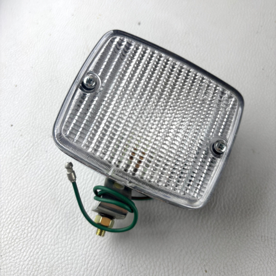 Reversing lamp 1993 on (rectangular) chrome effect back