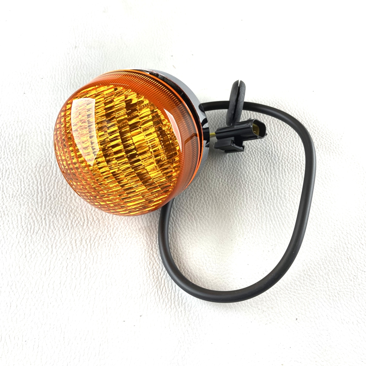 Rear LED indicator for Plus Six with 450mm lead :: Mog Parts, Morgan ...