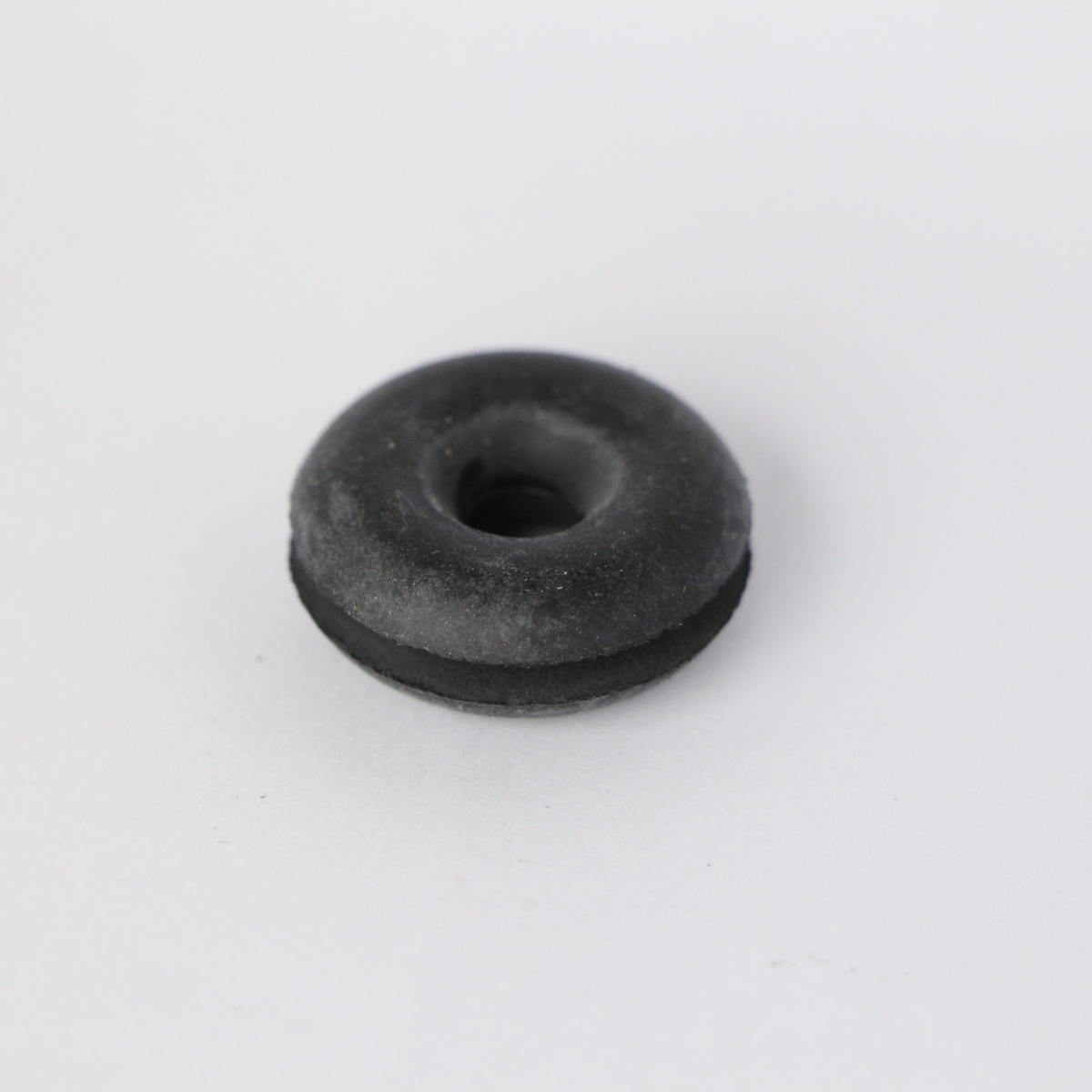 Grommet for rear number plate lamp wires (2 seater) - fits in back panel