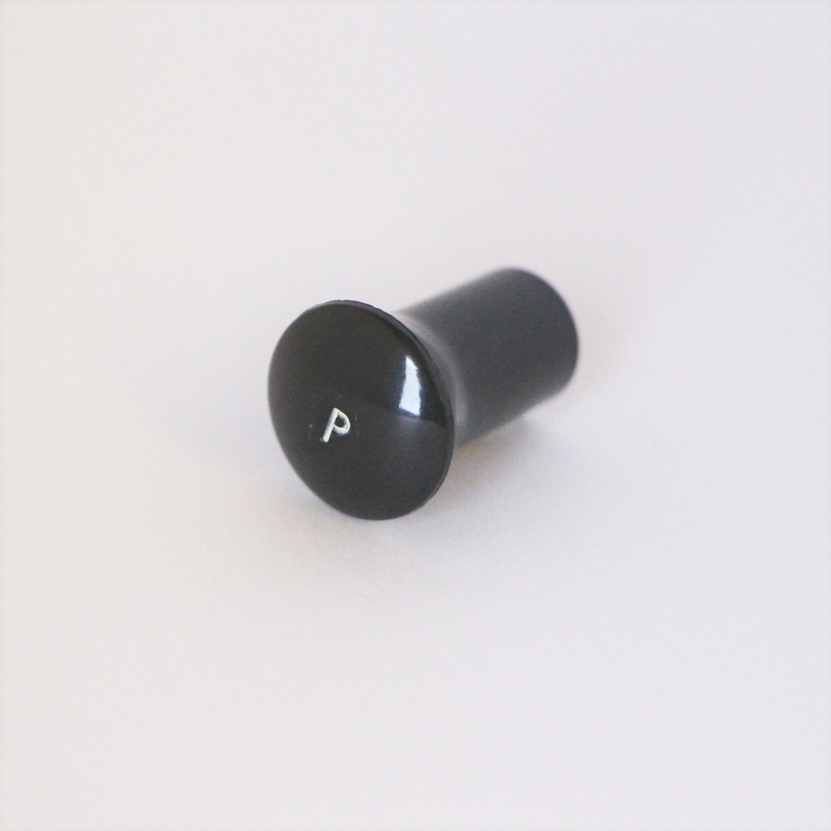 'P' knob black 1961-68
