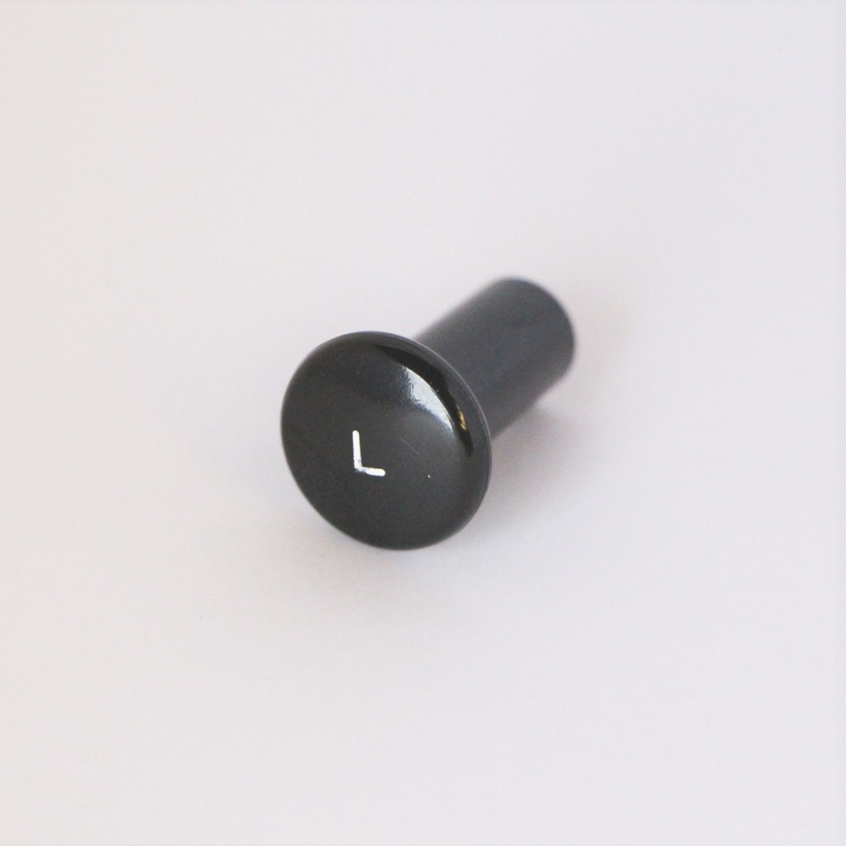L knob in black 1961-68