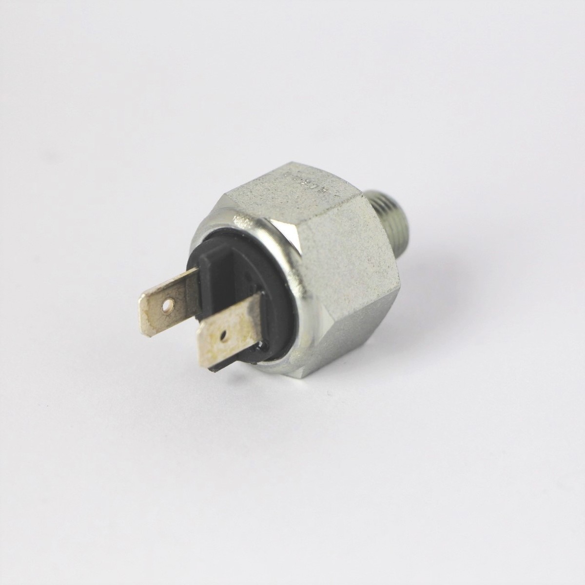 Rear brake light switch +4 1951-68; 4/4 1961-74 & +8 1968-74 (spade terminals)