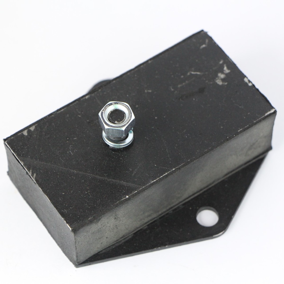 Engine mounting - rubber +4 Triumph/Vanguard (uprated)