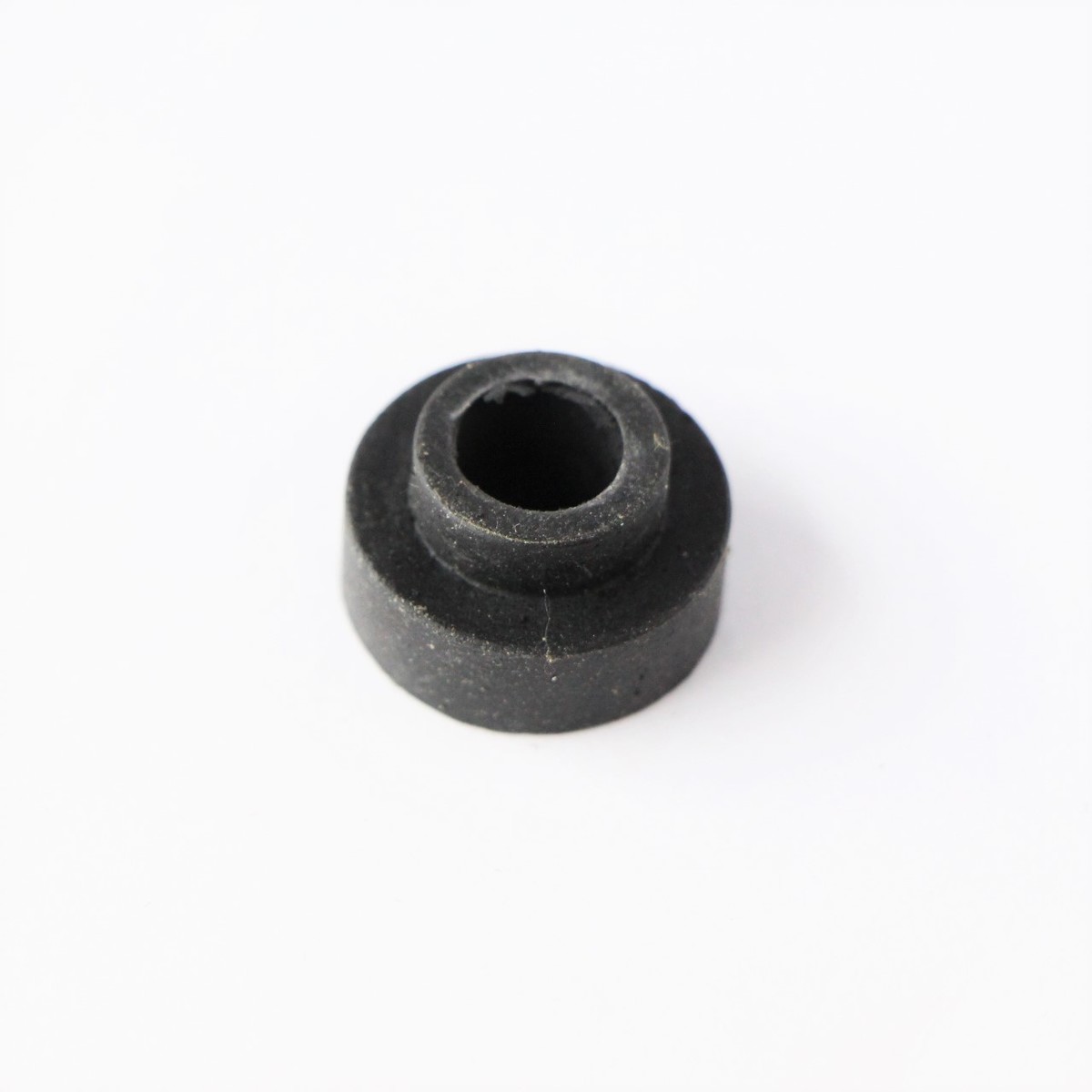 Rubber bush for +4 pre 1968 & early 4/4 exhaust tail pipe bracket - stepped