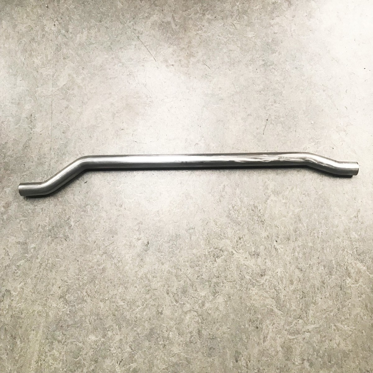 Rear connecting pipe 4/4 crossflow 1975-82 & +8 5 speed (due to length,...