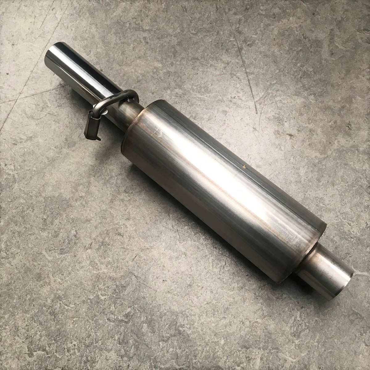 Rear silencer 4/4 crossflow 1975-82 & +8 5 speed - 1977 to 1987