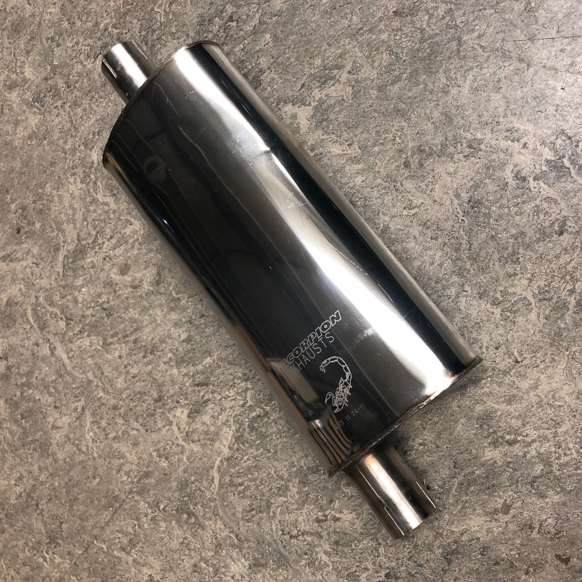 Centre silencer +8 5 speed