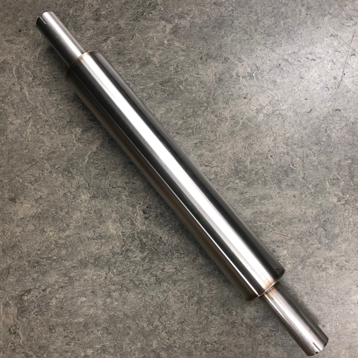 Centre silencer (round straight through) +8 3.9 twin system