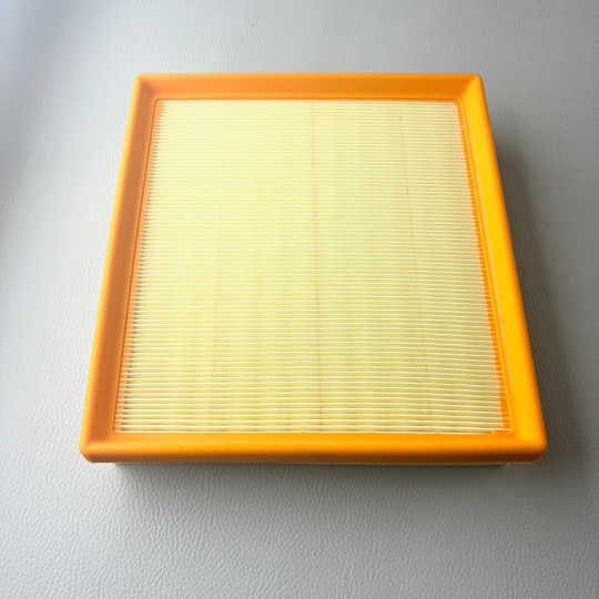 Air filter for Plus Six