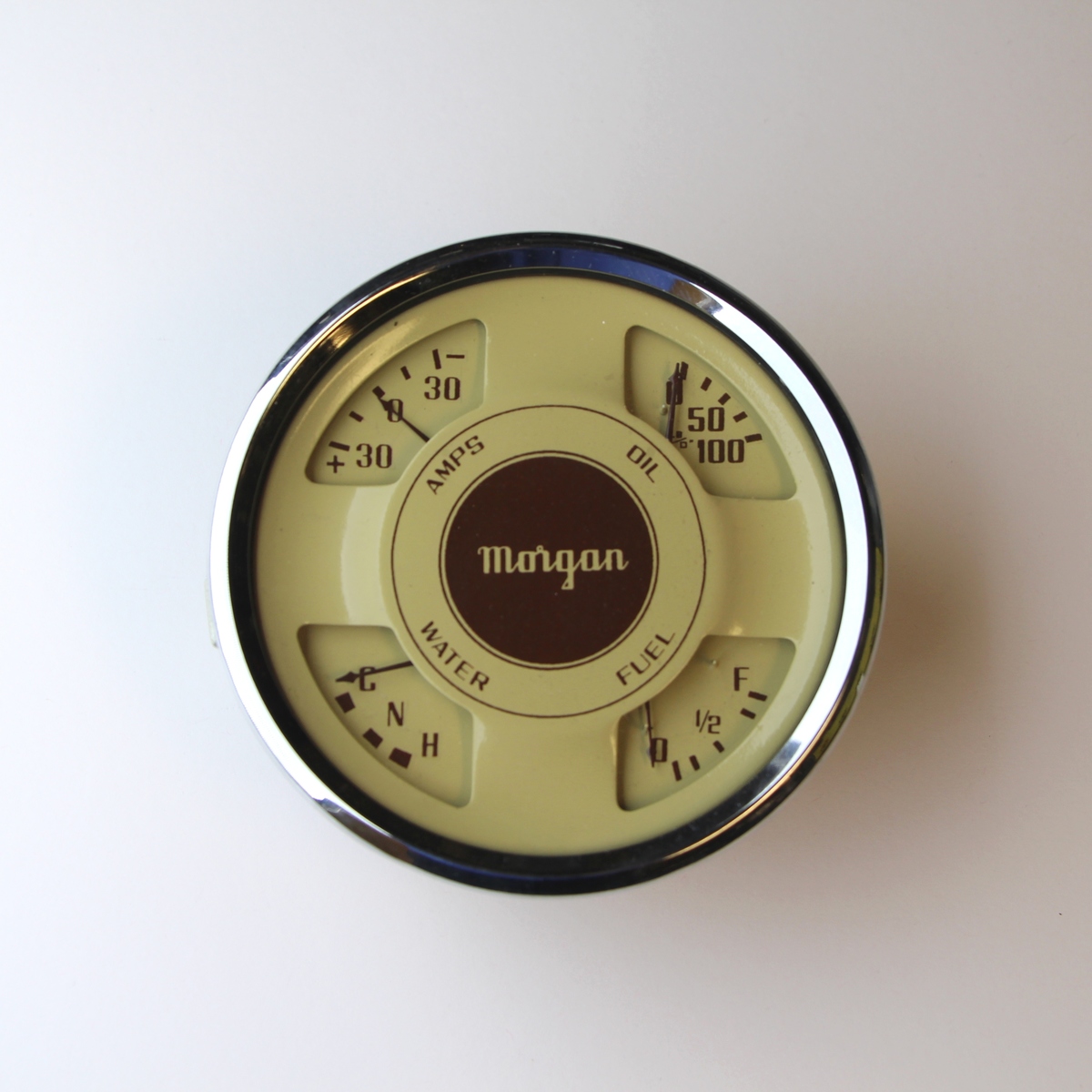 Cluster 4:1 +4 pre 1962 - cream face (elect. water temp sender)