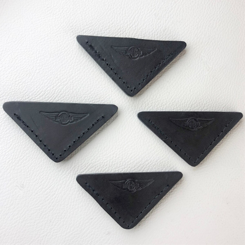 Bonnet corners in black leather (set of 4)