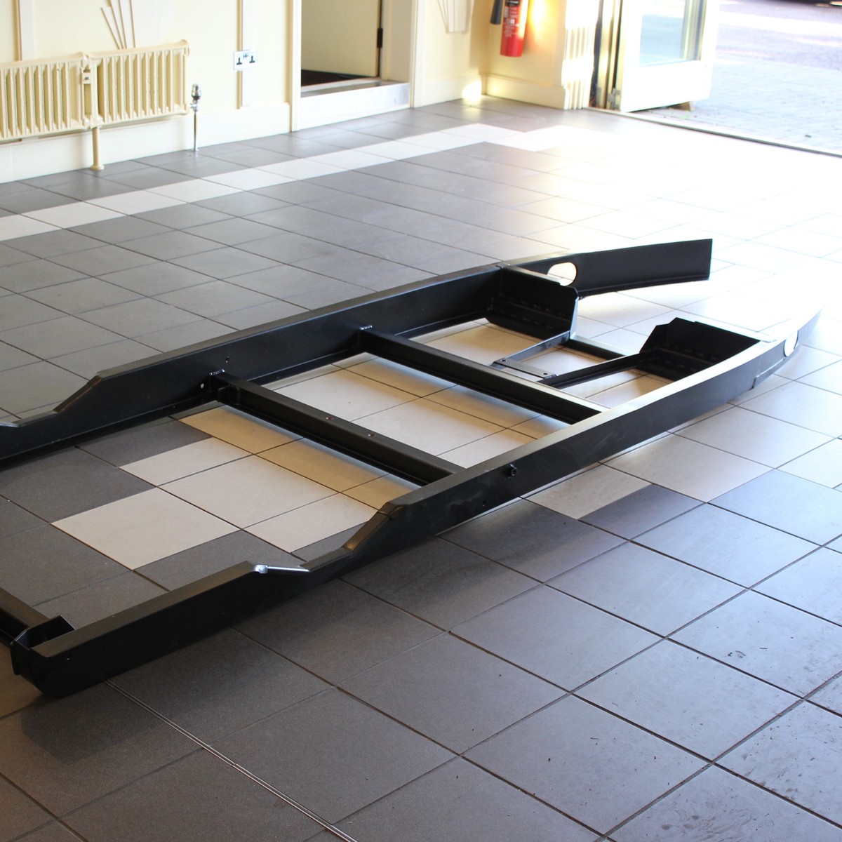 Chassis +8 4 speed Rover gearbox (powder coated)