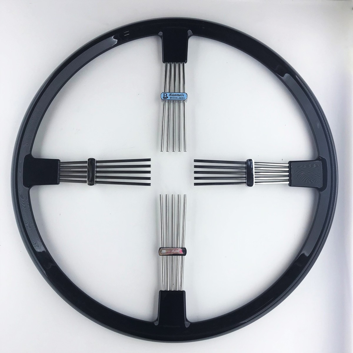 15.5" Brooklands 4 spoke steering wheel - black rim 39.5cm