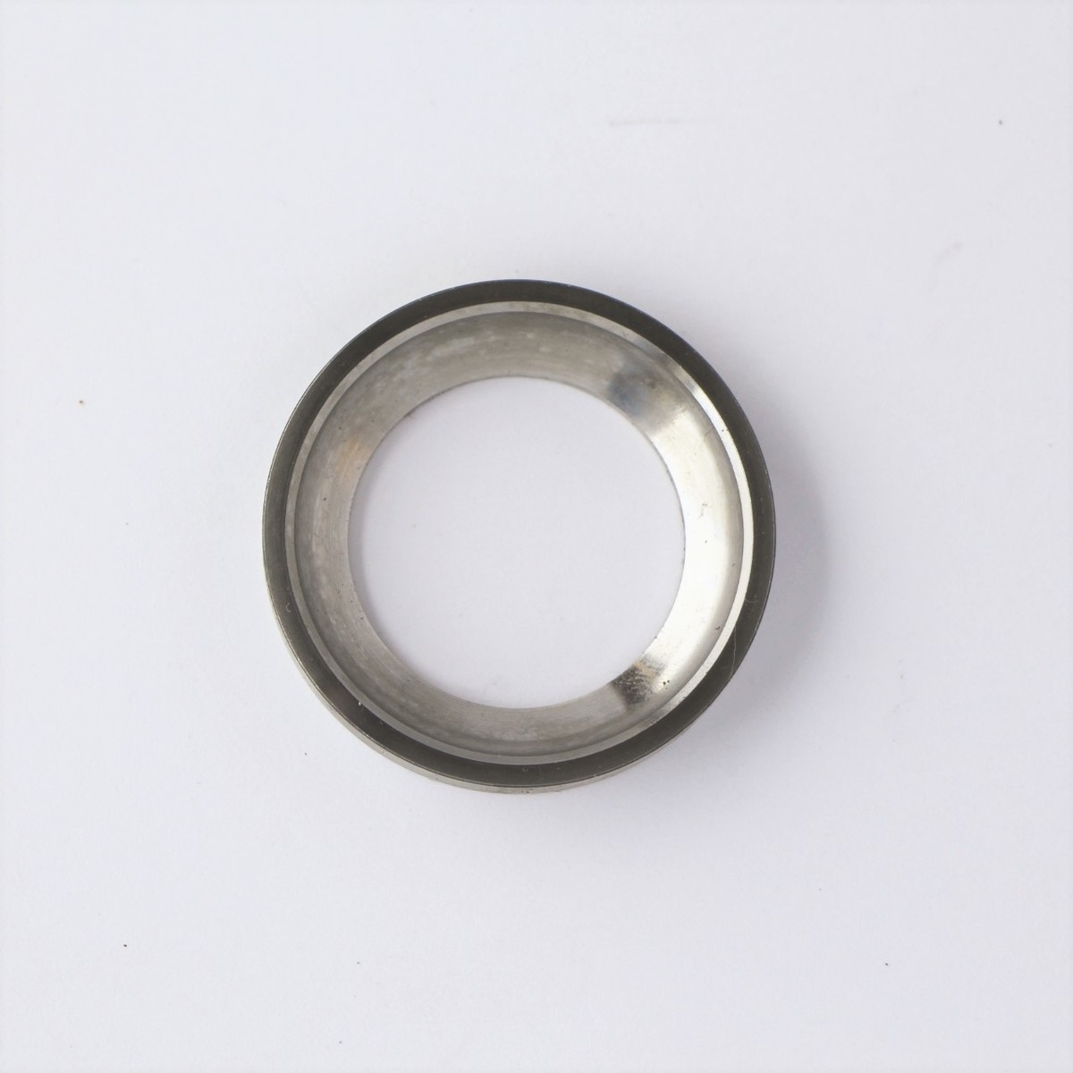 Pre 1970 steering box inner column ball race