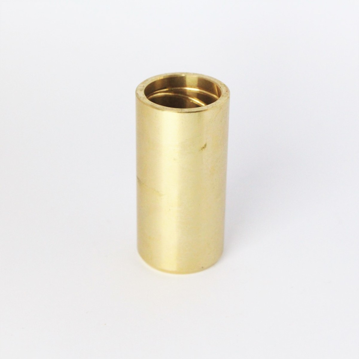 Kingpin bush for all cars except those with nylon kingpin bushes these bushes...