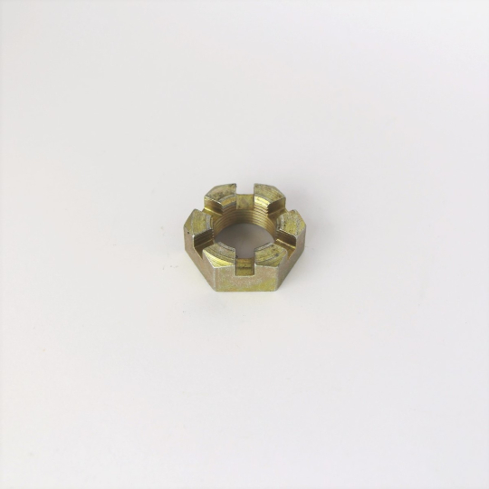 Stub axle castellated nut +8 (front)