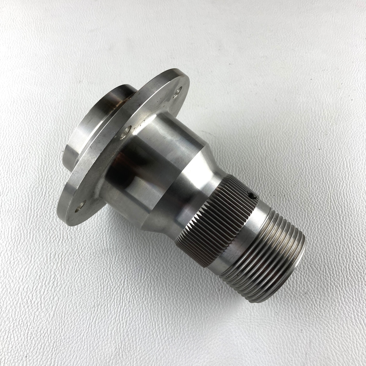 Front splined hub only right hand +4 late 1966-68 (also supersports &...