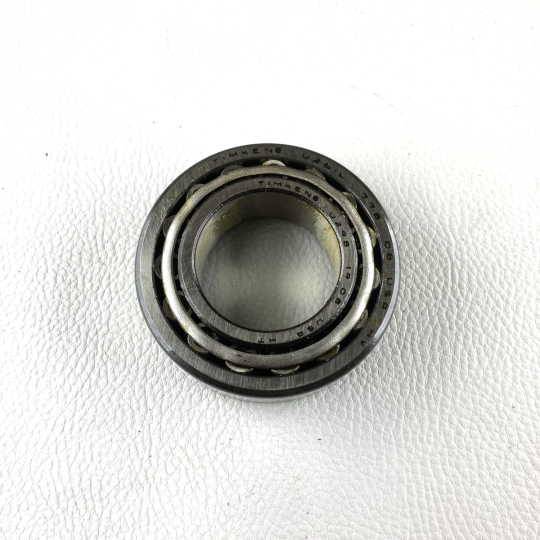 Rear wheel bearing for cars with BTR axle