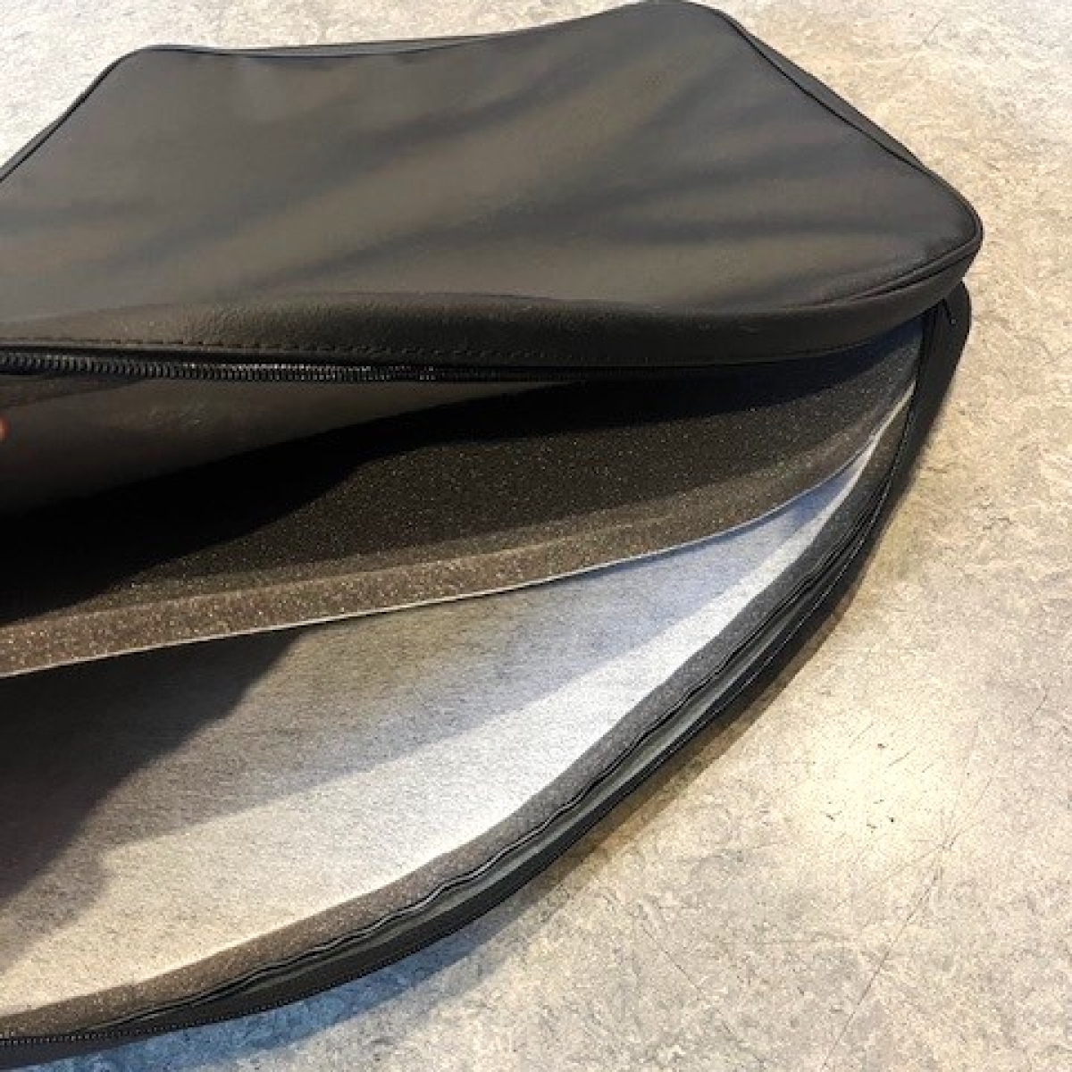 Shaped sidescreen bag in everflex - fits luggage racks with sidescreen ...