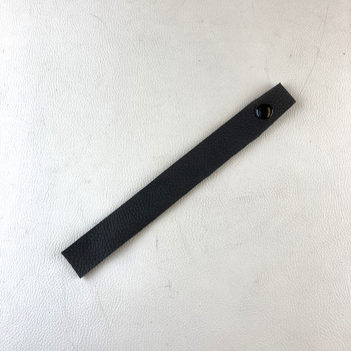 Hood frame strap - black leather