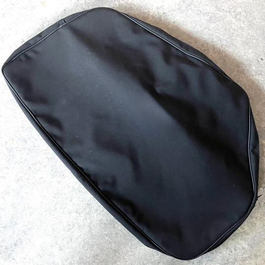 Mohair sidescreen bag with divider for Plus Six and Plus Four - state colour