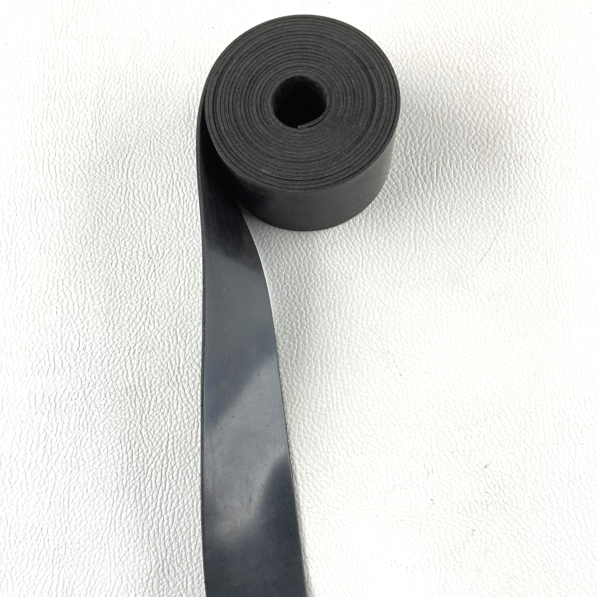 Windscreen glazing rubber (0.070"/1.78mm thick) 3 metres required per vehicle