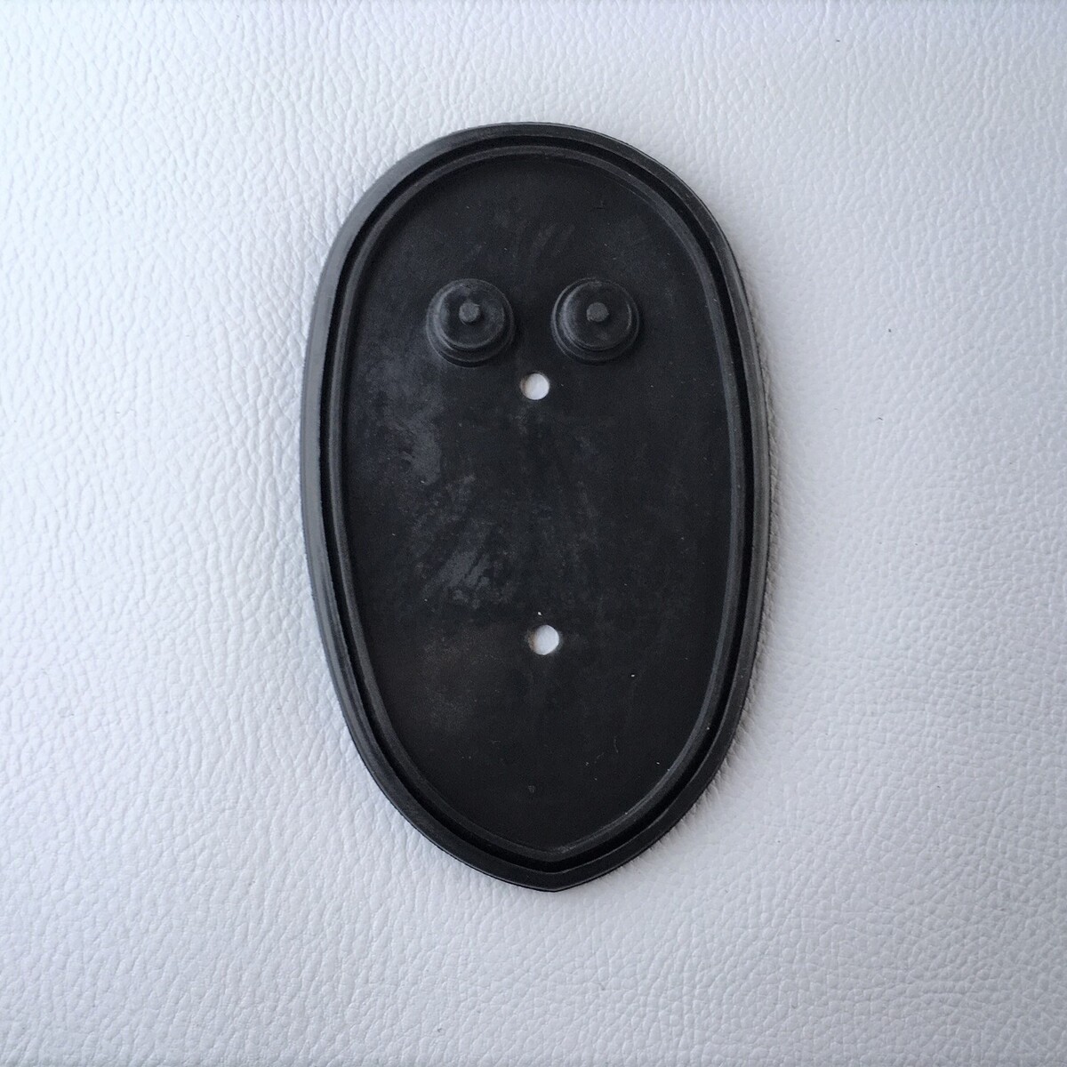 Base rubber for stop/tail lamp pre 1968 (ELA481)