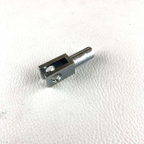Yoke for clutch operating rod, right hand thread - +4 pre 1968 & +8 Moss box